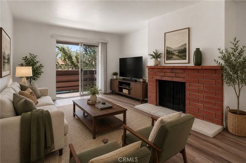 apt-19-17554 Vandenberg Ln, Tustin, CA, 92780-2008 | Card Image