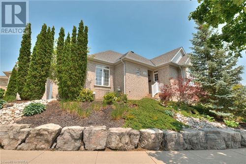 330 Pine Valley Dr, Kitchener, ON, N2P2V5 | Card Image