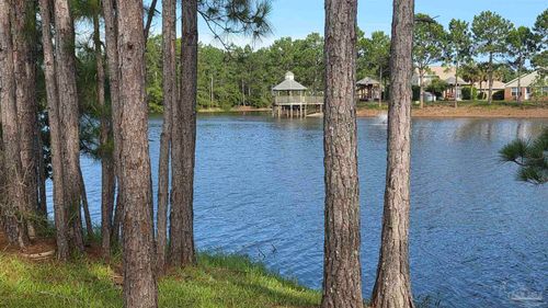 10020 Parker Lake Cir, Navarre, FL, 32566 | Card Image