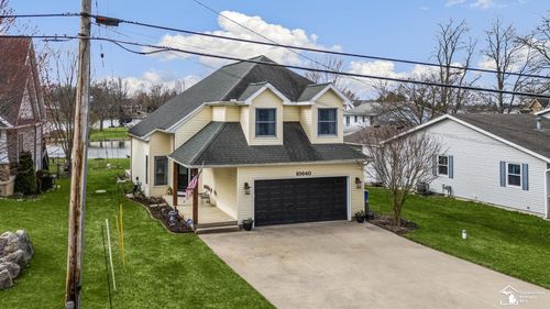10640 Hewitt Rd, Brooklyn, MI, 49230-9739 | Card Image
