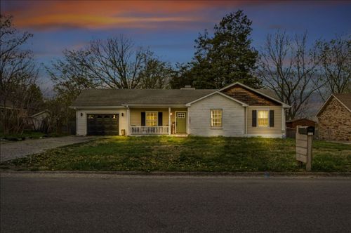 1202 Windchase Dr, Clarksville, TN, 37042-5918 | Card Image