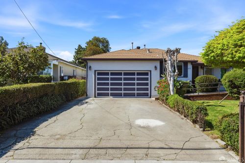 219 Verbena Dr, East Palo Alto, CA, 94303-2521 | Card Image