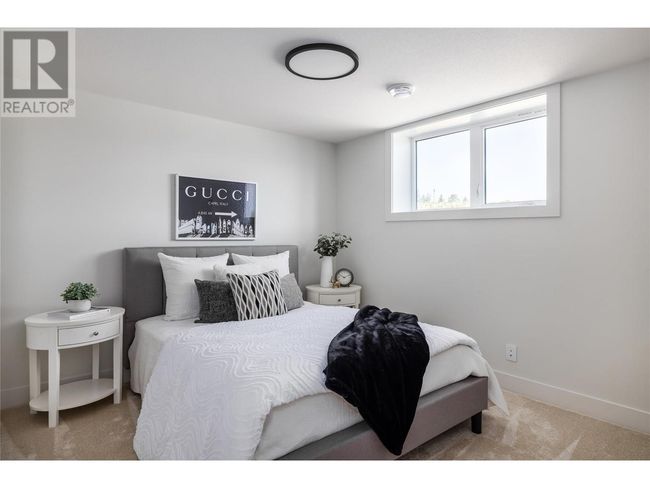 709 Carleton St, House other with 5 bedrooms, 4 bathrooms and 6 parking in Kelowna BC | Image 20