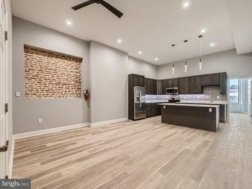 apt-2-1007 N Charles St, BALTIMORE, MD, 21201-5426 | Card Image