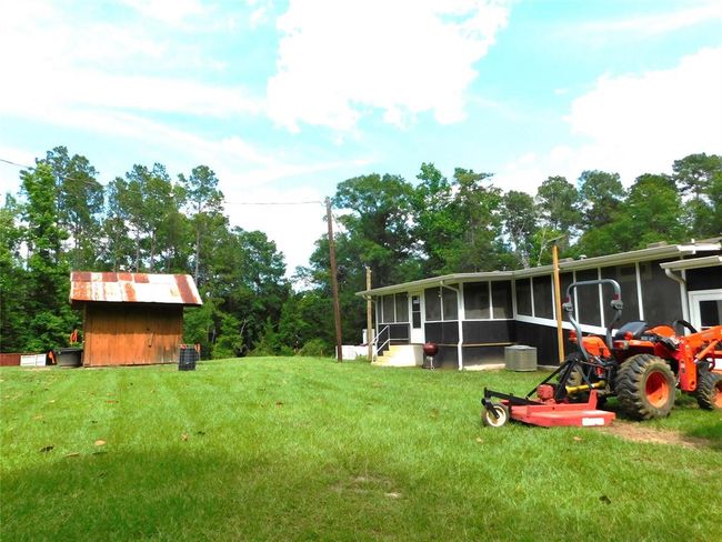1305 Boyd Rd, Home with 3 bedrooms, 2 bathrooms and 2 parking in Bronson TX | Image 34