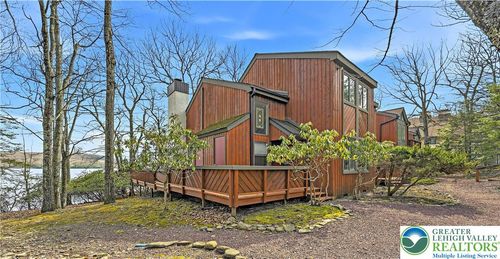 79 Dove Dr, Lake Harmony, PA, 18624 | Card Image