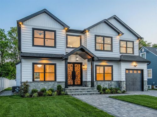 3860 Hudson Ave, Seaford, NY, 11783-2322 | Card Image