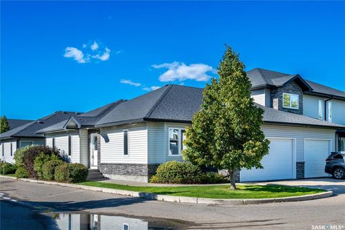 26-547 East Hampton Boulevard, Saskatoon, SK, S7R0H8 | Card Image