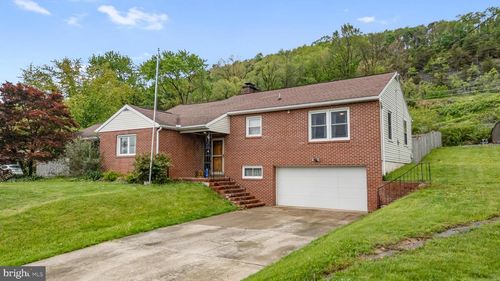 514 E Guardlock Dr, LOCK HAVEN, PA, 17745-1861 | Card Image