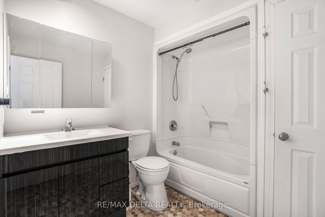 68 Boyd St, House attached with 3 bedrooms, 1 bathrooms and 4 parking in Vankleek Hill ON | Image 19