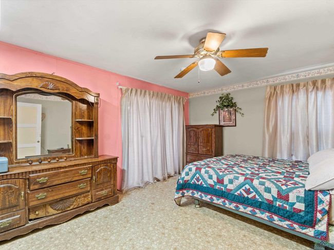 1213 E 1 St, House other with 3 bedrooms, 2 bathrooms and null parking in Hughes Springs TX | Image 17