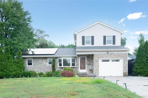 57 Central Blvd, Bethpage, NY, 11714-4626 | Card Image