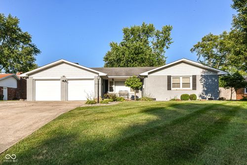 124 N Mustin Dr, Anderson, IN, 46012-3152 | Card Image