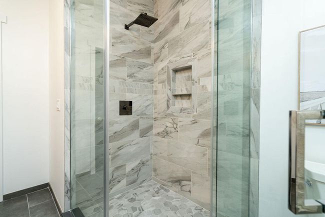 Primary Bath | Image 18