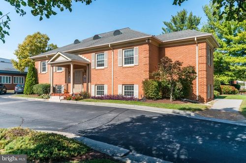 1400 Amherst St, Winchester, VA, 22601-3010 | Card Image