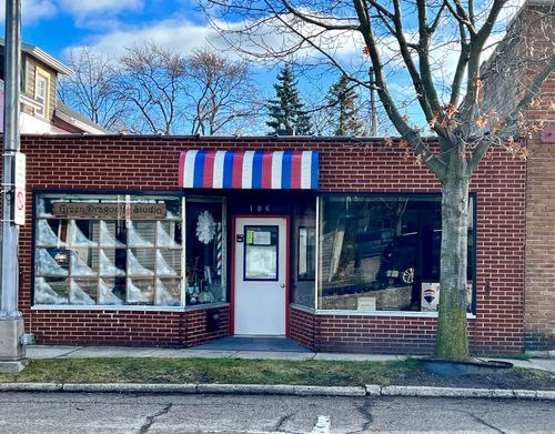 106 N 7th St, Grand Haven, MI, 49417-1507 | Card Image