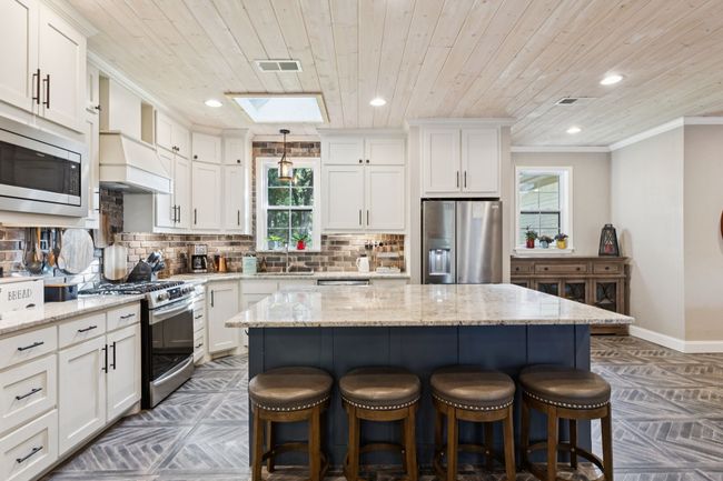 1610 Wiltshire Ct, House other with 5 bedrooms, 4 bathrooms and null parking in Keller TX | Image 8