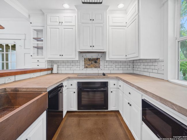 671 Cypress Pass Rd, House other with 3 bedrooms, 2 bathrooms and null parking in Spring Branch TX | Image 5