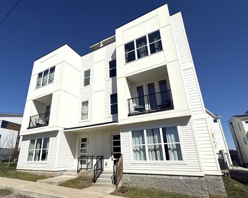 230 Oceola Ave, Nashville, TN, 37209-3116 | Card Image