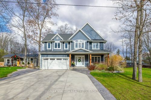 3246 Cedar Ave, Ridgeway, ON, L0S1N0 | Card Image