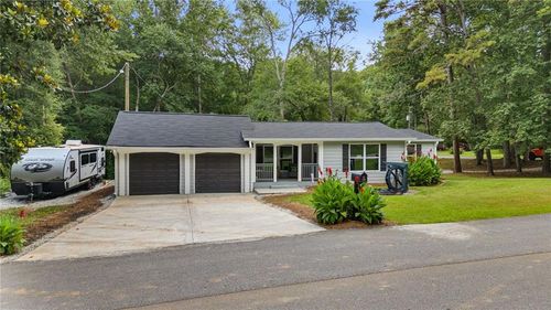192 Hoke St, Maysville, GA, 30558-2013 | Card Image