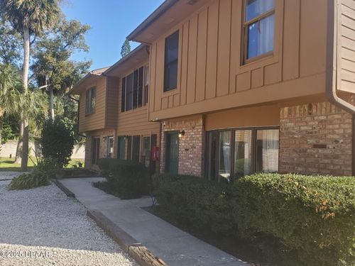 814 N Halifax Ave, Daytona Beach, FL, 32118-6647 | Card Image