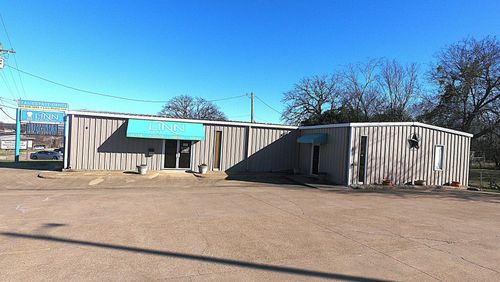 1001 E Cedar Creek Pkwy, Seven Points, TX, 75143-8410 | Card Image