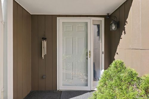 2 Timberland Pass, Chappaqua, NY, 10514-3704 | Card Image