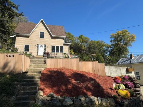 208 Adams St, Brownsville, MN, 55919-1705 | Card Image