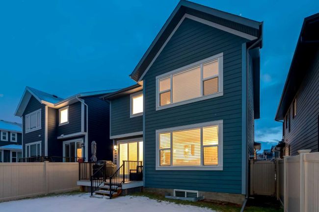 242 West Grove Point Sw, Home with 4 bedrooms, 3 bathrooms and 4 parking in Calgary AB | Image 40