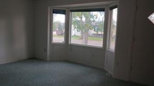 205 1 St Ave E, House detached with 4 bedrooms, 2 bathrooms and 2 parking in Maidstone SK | Image 4