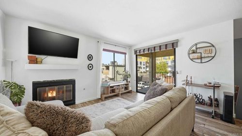 15-2956 C St, San Diego, CA, 92102 | Card Image