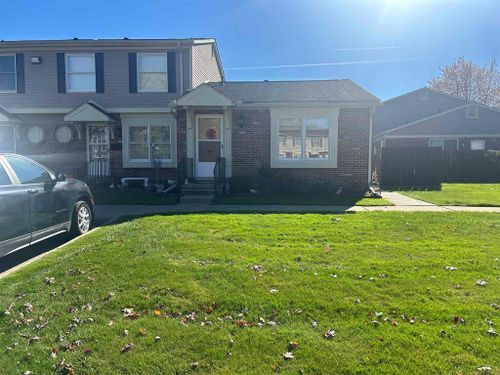 19944 N Great Oaks Circle Circle, Clinton Twp, MI, 48036 | Card Image