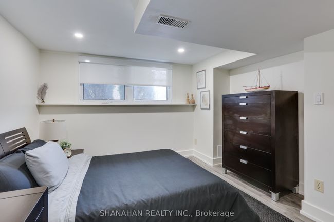 73 Sunset Ave, House other with 4 bedrooms, 3 bathrooms and 4 parking in Warwick ON | Image 32