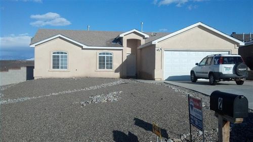 2 Romans Pl, Los Lunas, NM, 87031-6482 | Card Image