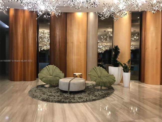 UNIT-2410 - 488 Ne 18 Th St, Condo with 3 bedrooms, 4 bathrooms and null parking in Miami FL | Image 5