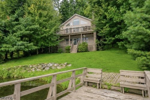 25 Decker Pond Trl, Sussex, NJ, 07461-4105 | Card Image