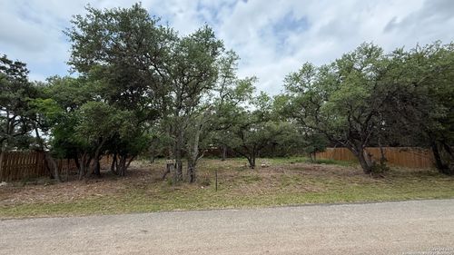 2915 Lakeshore Dr, Canyon Lake, TX, 78133-2934 | Card Image