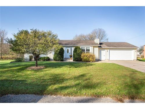 207 S Martin Street, Elmwood, WI, 54740 | Card Image
