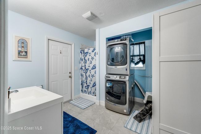 262 Dock Ave, House other with 2 bedrooms, 2 bathrooms and null parking in SEBASTIAN FL | Image 23