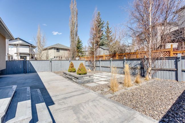 432 Rocky Ridge Drive Nw, House other with 5 bedrooms, 3 bathrooms and 4 parking in Calgary AB | Image 27