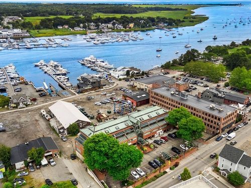2-5-58 Merrimac St, Newburyport, MA, 01950-2576 | Card Image