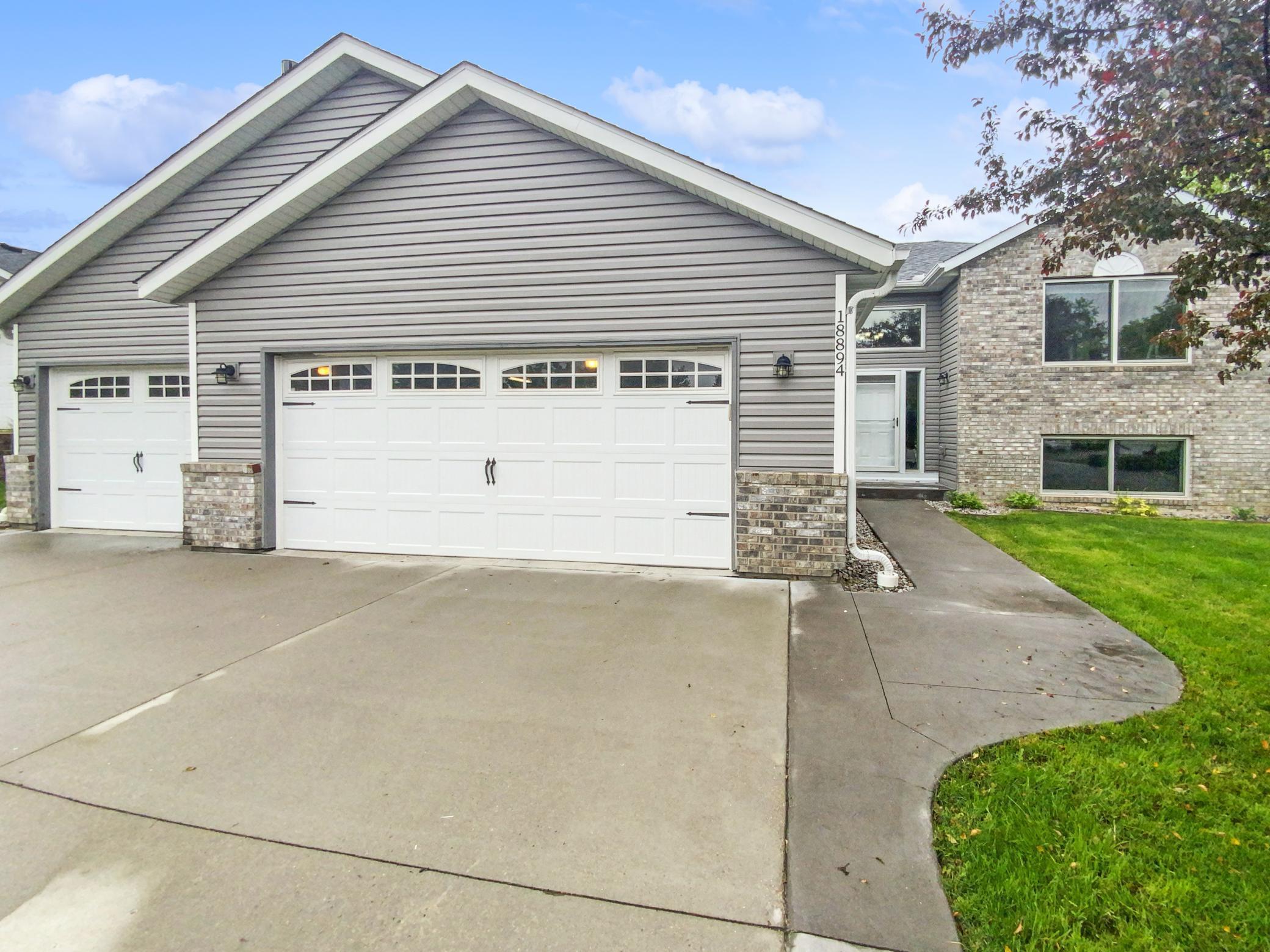 Emblem Ct, Farmington, MN 55024