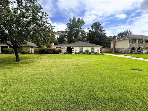 6607 Apple Valley Ln, Houston, TX, 77069-2408 | Card Image