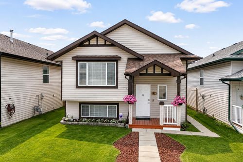 138 Lanterman Close, Red Deer, AB, T4R3N8 | Card Image