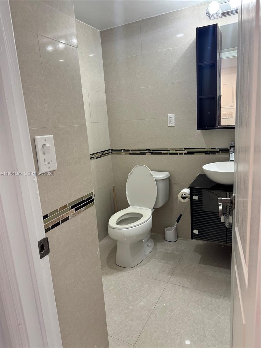 Residential Lease in Sunny Isles Beach 4