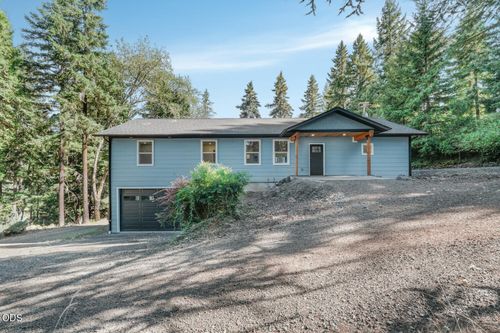 283 Upper Terrace Lane, Glide, OR, 97443 | Card Image