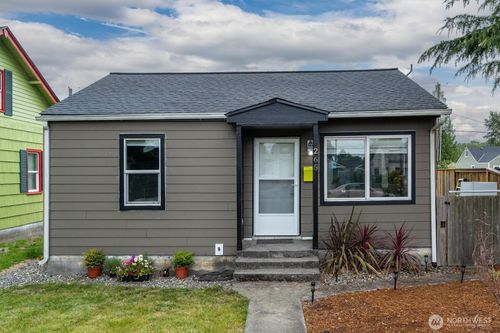 265 28th Ave, Longview, WA, 98632-1227 | Card Image