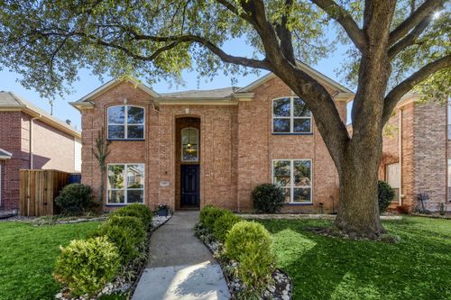18815 Park Grove Ln, Dallas, TX, 75287-3975 | Card Image