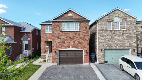 5267 Brookwood Crt, Mississauga, ON, L5V2N8 | Card Image